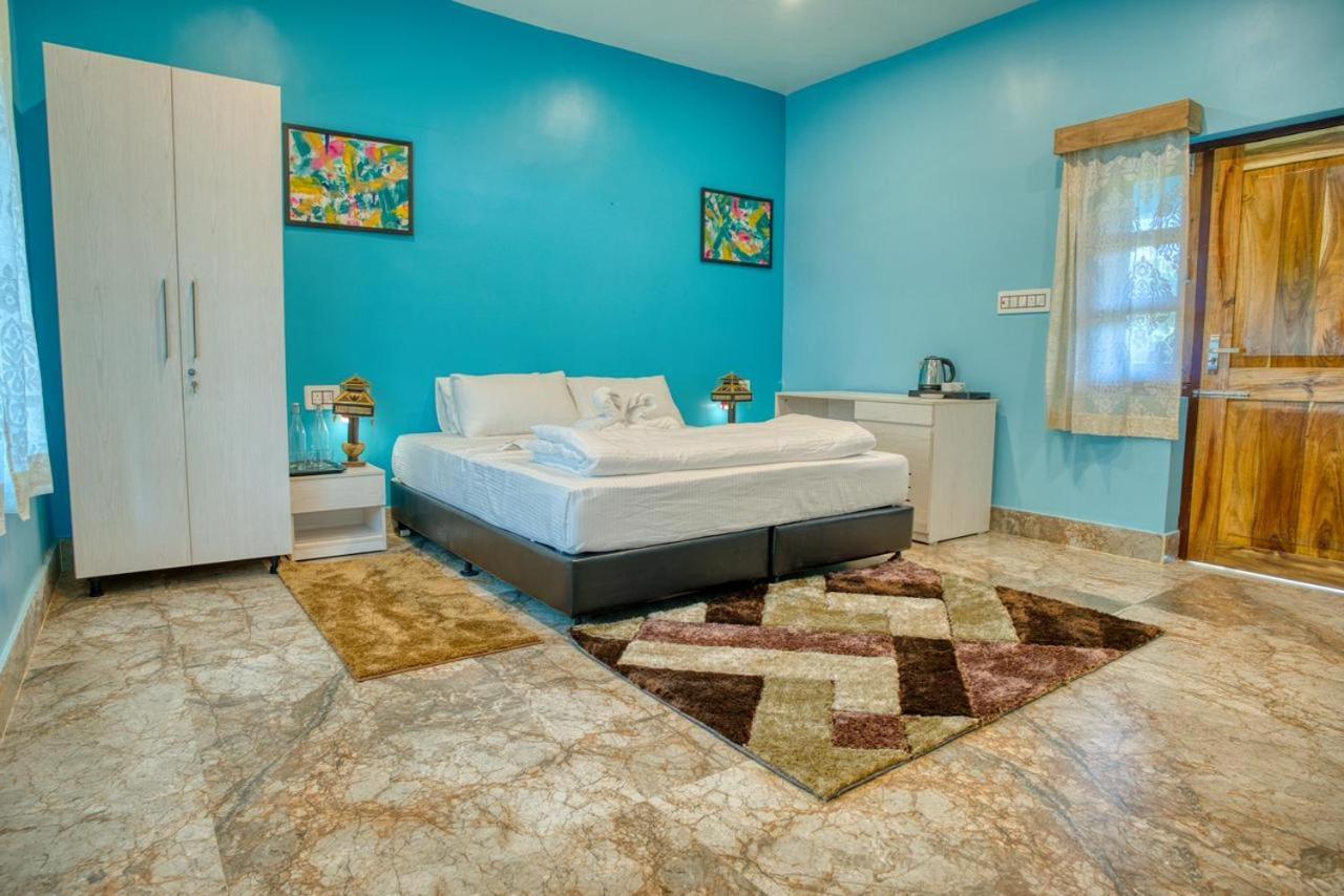 Michael'S Island Resort Satpara Екстериор снимка